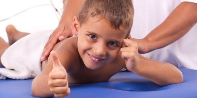 Эффективные методы детского массажа при сколиозе